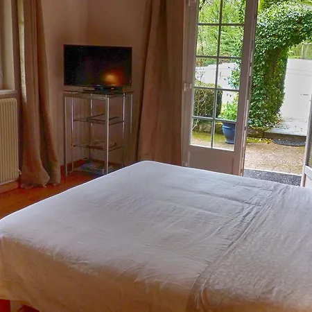 Frühstückspension Chambres D'hotes Aux Champs Des Racines Saint-Die-des-Vosges